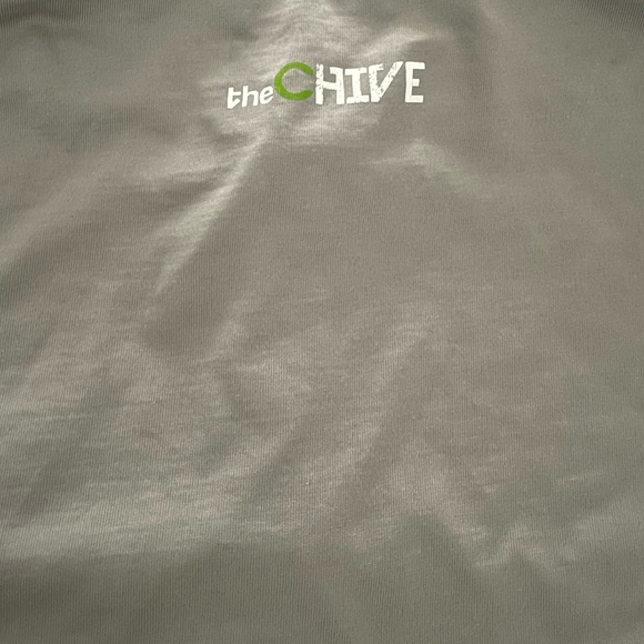 Travis Mathew & The Chive 4 Button Golf Polo: Adult Men’s Small: GUC - Picture 4 of 5